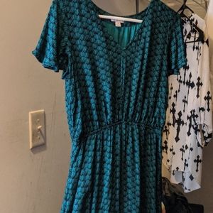 Green patterned knee length dress